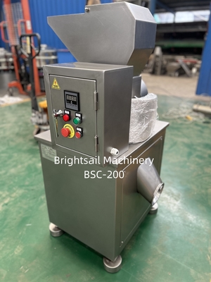 Công nghiệp thép không gỉ Ginger thô Crusher thành hạt gia vị thô xay